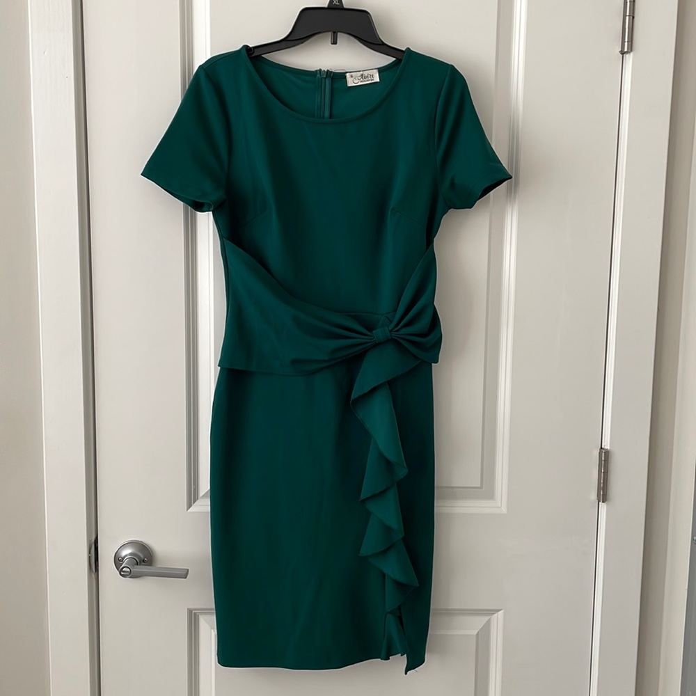 Green midi dress
